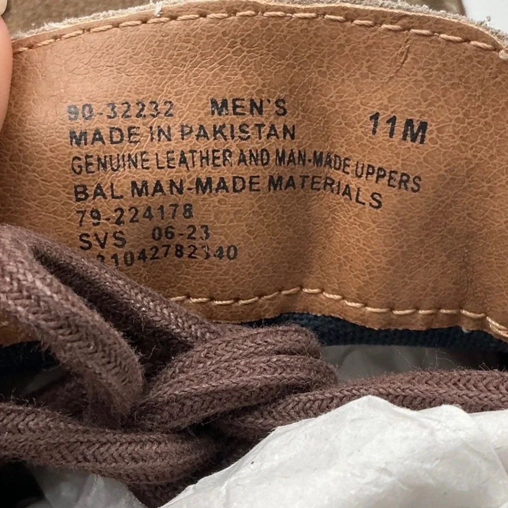 Dockers calgary moc